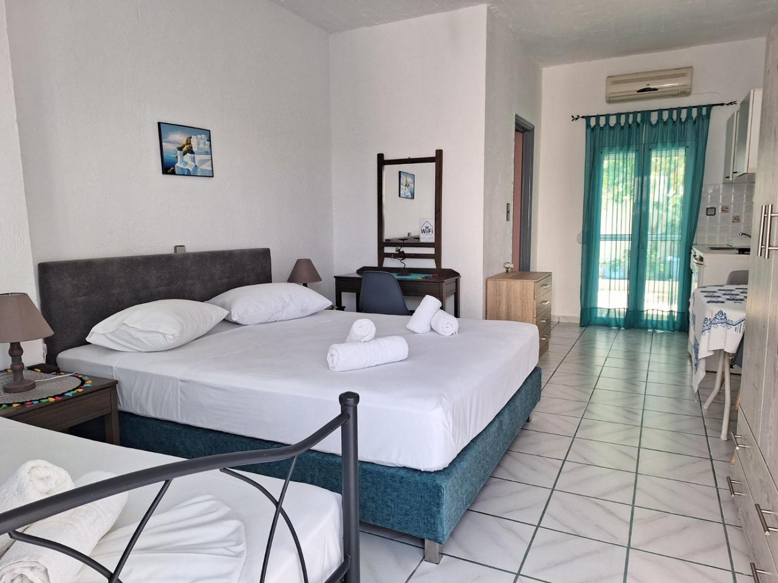 Big Blue Apartments Μακρύγιαλος Εξωτερικό φωτογραφία